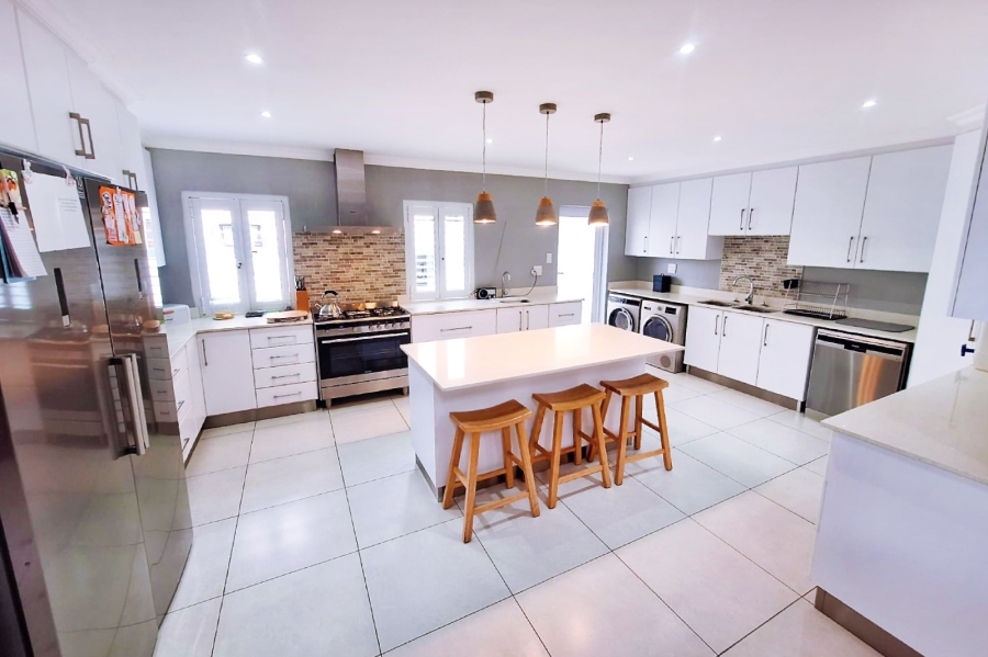 4 Bedroom Property for Sale in Marina Martinique Eastern Cape